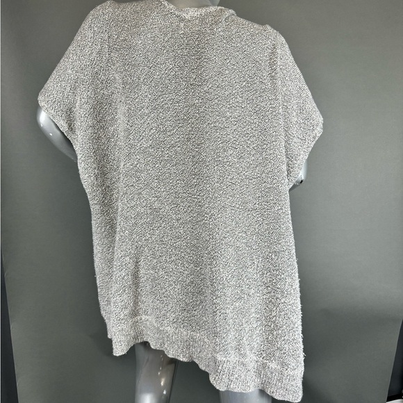 Aritzia Community Knitted lonic Cape - Picture 3 of 7